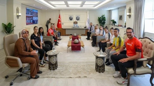 GBB sporcularından Fatma Şahin’e ziyaret