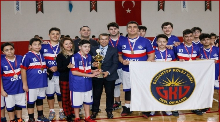 GKV basketbol takımı üçüncü kez şampiyon