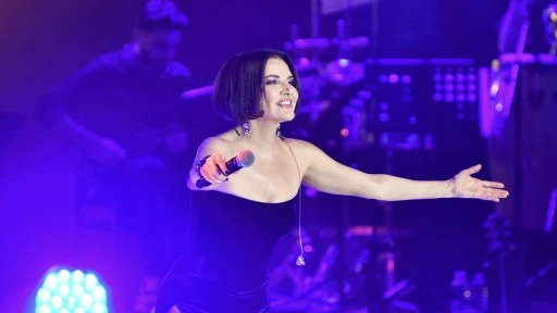 Göksel: Aşkın Yalanmış derken artık gülümsüyorum