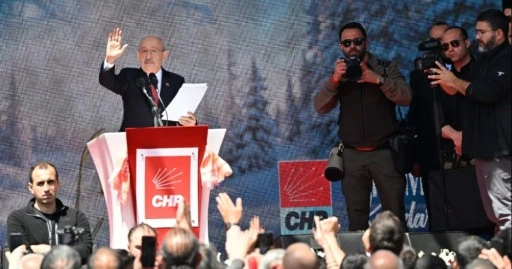 Grup Yorum'dan Kılı&ccedil;daroğlu'na tepki: M&uuml;ziğimizi kirletmelerine izin vermeyeceğiz!