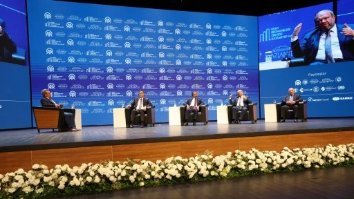 GSO Başkanı &Uuml;nverdi, Kent Ekonomileri Zirvesi'nde konuştu