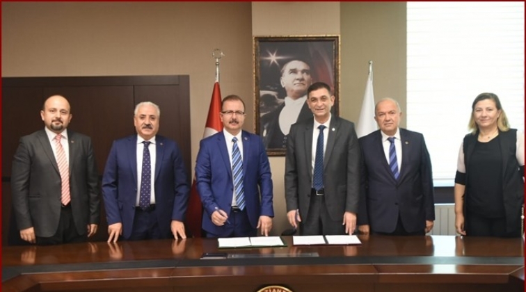 GSO ile Gaziantep Lisesi mezunları arasında protokol