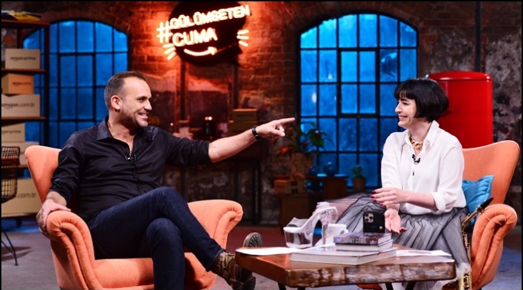 G&uuml;l&uuml;mseten Cuma canlı yayınları başladı...