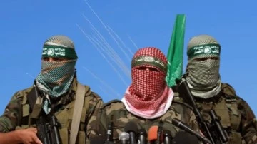 Hamas, İsrail'e füze yağdırdı!