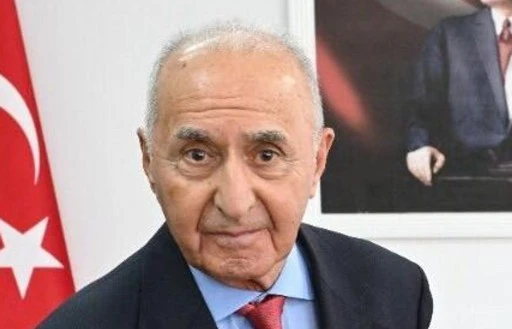 Hikmet Çetin hastaneye kaldırıldı!
