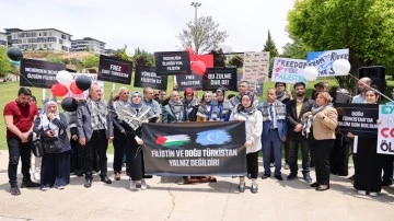 HKÜ'de Filistin'e destek yürüyüşü düzenlendi