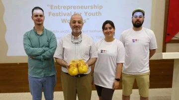 HKÜ’de ”Gençlik Çalışanları için Girişimcilik Festivali”