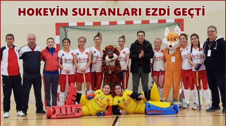 Hokeyin Sultanları fırtına gibi başladı: 7-2