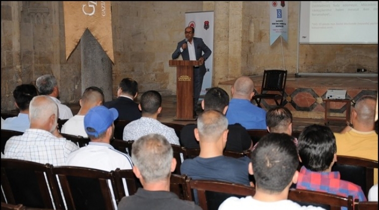 H&uuml;k&uuml;ml&uuml;lere &ldquo;15 Temmuz Ruhu&rdquo; konulu seminer