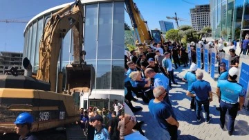 İBB'nin kaçak plaza yıkımına polis engeli!