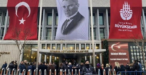İBB'ye bir operasyon daha: Bir&ccedil;ok isme g&ouml;zaltı kararı...