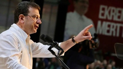 İmamoğlu o sözlerini anımsattı: 'Bugün yapılanlar AK Partili bir başkana yapılsın  gidip mahkemesinde onun savunmasına katılmayan Ekrem İmamoğlu namerttir&quot; 