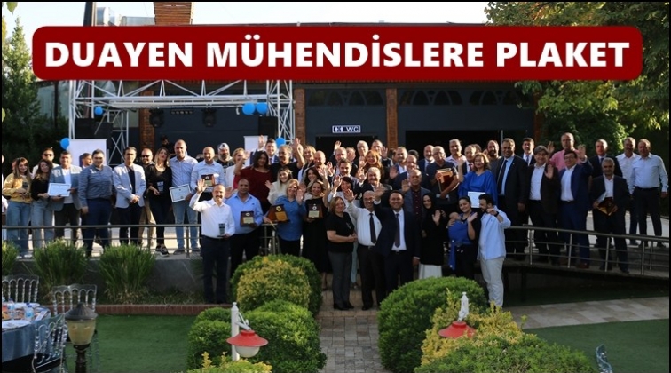 İMO'dan duayen m&uuml;hendislere plaket...