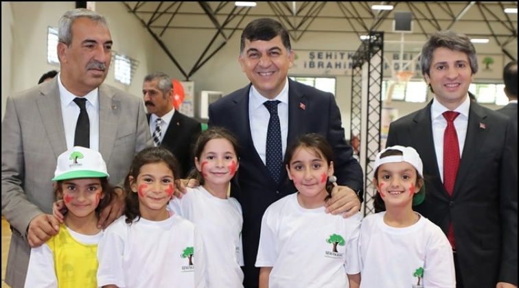 İmzalar atıldı onbinlerce &ouml;ğrenci sporla buluşacak