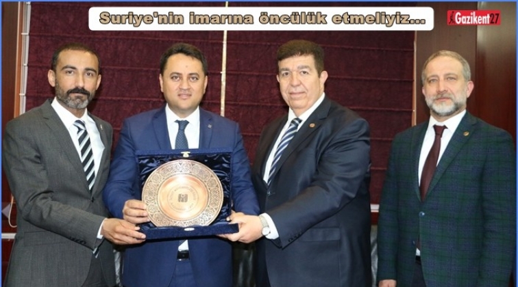 İnşaat sekt&ouml;r&uuml;nde &ouml;zlenen g&uuml;&ccedil; birliği!