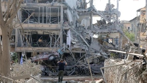 İsrail: Gece saatlerinde 70'ten fazla savaş uçağı Tahran’da 40 noktayı vurdu