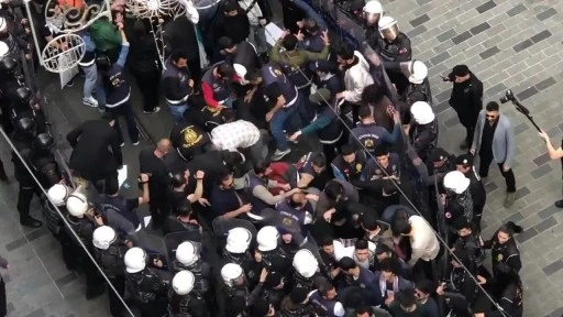 İstiklal'deki 'ters kelepçeli' İsrail protestosu soruşturmasında 'kovuşturmaya y