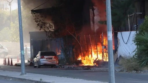 İzmir'de 'trafo' yangını hastaneye sıçradı: Tahliye başladı!