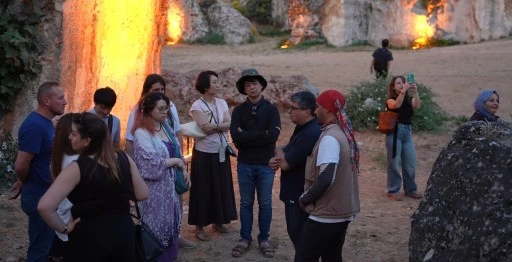 Japon heyetten D&uuml;l&uuml;k Antik Kenti'ne ziyaret