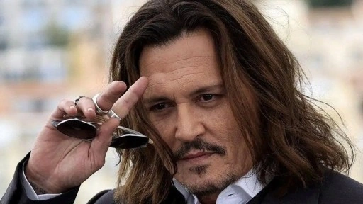 Johnny Depp yönetmen koltuğuna döndü: Başrolde Al Pacino var!
