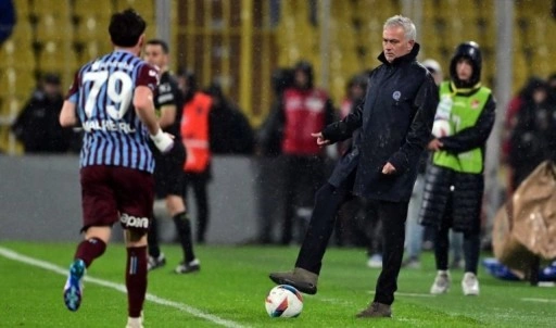 Jose Mourinho Trabzonspor'un soyunma odasına gitti!
