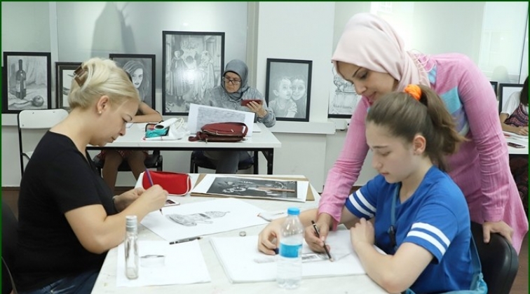 Karakalem kursuna yoğun ilgi