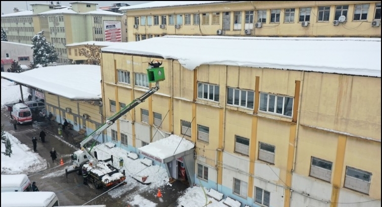 Karla kaplanan kamu binalarına destek