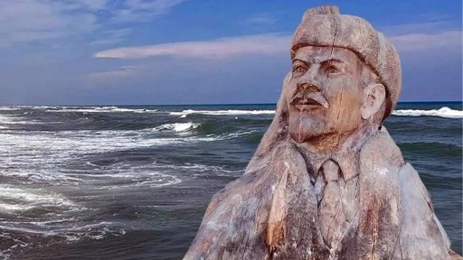 'Kayıp Lenin' bulundu: 32 yıldır aranan heykel Düzce Akçakoca'da sergileniyor