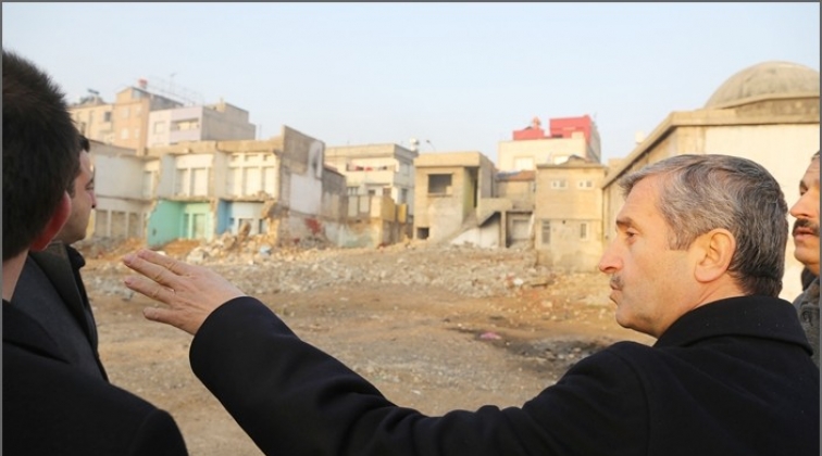 Kentsel d&ouml;n&uuml;ş&uuml;m&uuml; yerinde inceledi