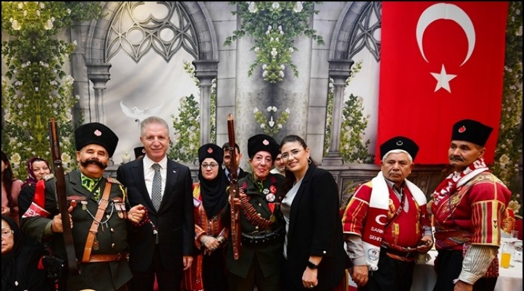 Kıbrıs Barış Harek&acirc;tı&rsquo;na katılan 95 gaziye madalya ve berat