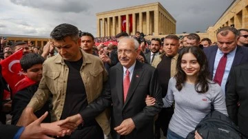 Kılı&ccedil;daroğlu, Anıtkabir'de Ata'nın huzurunda...