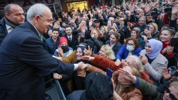 Kılı&ccedil;daroğlu'nun esnaf gezisi mitinge d&ouml;n&uuml;şt&uuml;