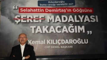 Kılıçdaroğlu 'provokatif' pankartın önüne geçti!