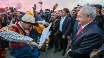 Kılı&ccedil;daroğlu Gaziantep'te 'iktidar' sloganlarıyla karşılandı
