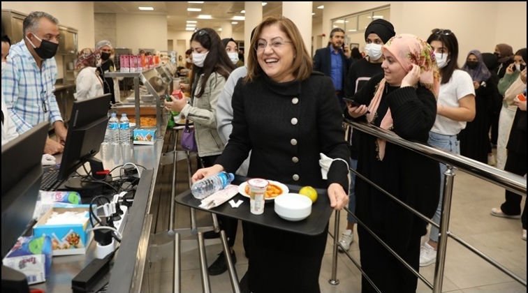 Kız yurduna internet m&uuml;jdesi...