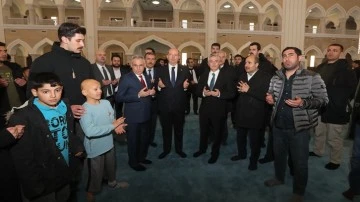 KKTC Cumhurbaşkanı Millet Camii’ni gezdi