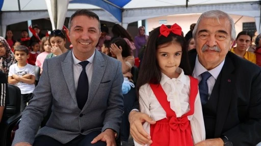 Konukoğlu, 64 yıl önce mezun olduğu ilkokulda...