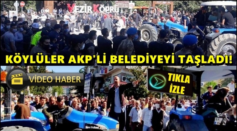 K&ouml;yl&uuml;ler, AKP'li Belediye'nin binasını taşladı...