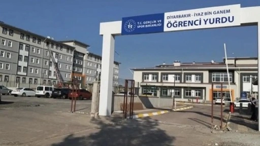 KYK’de isyan eden öğrencilere pişkin savunma: ‘Babanızın evinde klima mı vardı?’