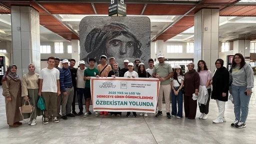LGS ve YKS’de dereceye giren öğrencilere Buhara ve Semerkant gezisi 
