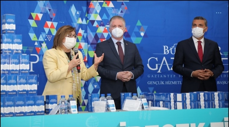 LGS'ye girecek &ouml;ğrencilere hijyen paketi...