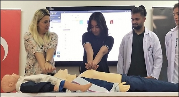 Lisesi &ouml;ğrencilerine Temel Yaşam Desteği