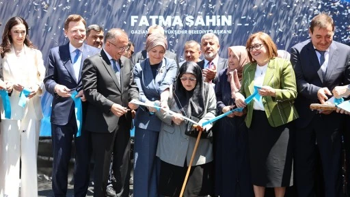 Meral-Beyhan Uslu Alzheimer Merkezi t&ouml;renle a&ccedil;ıldı