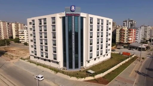 Mersin Yenişehir Belediyesi'ne operasyon!