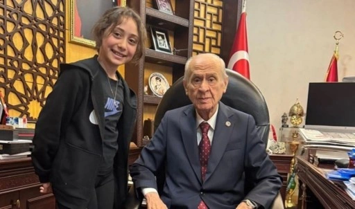 MHP'li vekilin kızından Devlet Bahçeli'ye 'Roblox açılsın' talebi