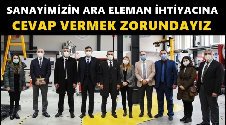 Model Fabrika'ya &ouml;nemli ziyaret...