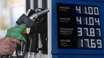 Motorine 2 lira 6 kuruş, benzine 1.5 lira zam!