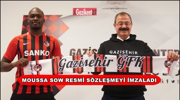 Moussa Sow, 1.5 yıllık resmi sözleşmeyi imzaladı