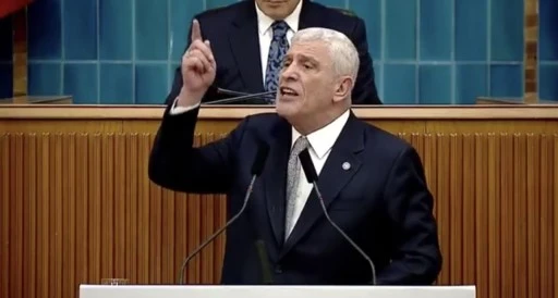M&uuml;savat Dervişoğlu: Atayan da atanan da yok h&uuml;km&uuml;ndedir!