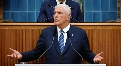 M&uuml;savat Dervişoğlu'ndan mutlak butlan tepkisi 